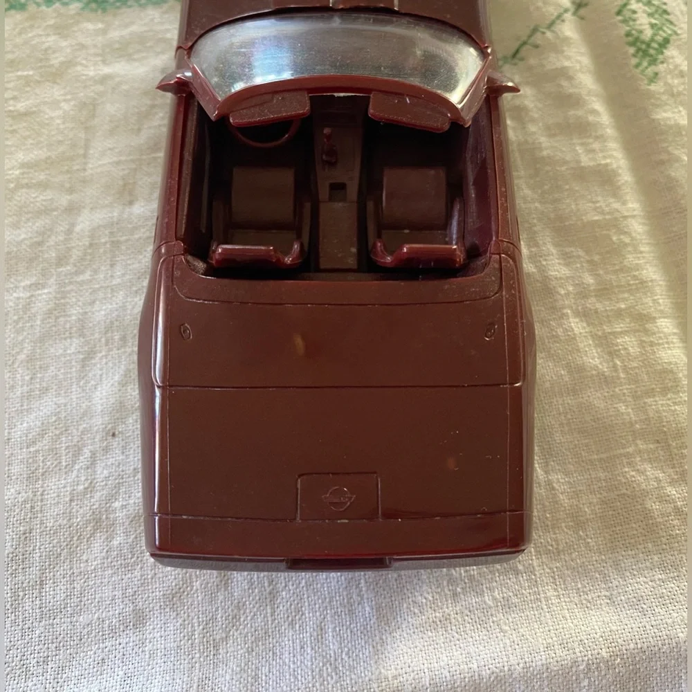VTG ‘88 Corvette Convertible Model